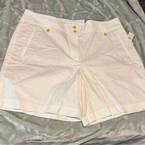 Talbots size 12 Women's White Shorts